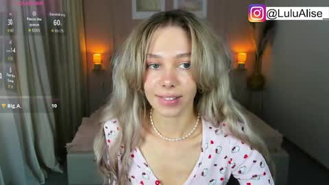Snapshot of lulualise chatting on 04/05/26, 01:52 Alise online show from 04/05/26, 01:52