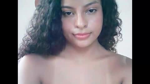 lulupeach317 online show from 11/01/25, 08:22