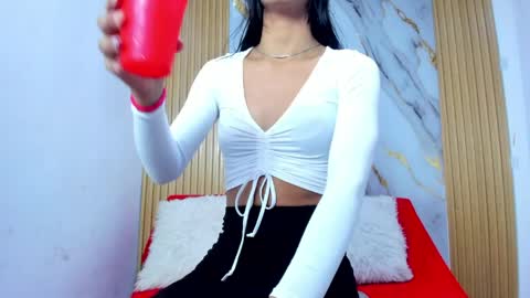 LULU online show from 04/08/26, 02:39