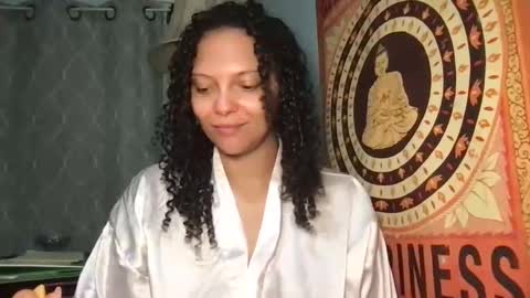 Snapshot of luluvalenttine chatting on 06/02/26, 03:14 LuLu Valenttine Hot Sexy HawaiianCape Verde online show from 06/02/26, 03:14