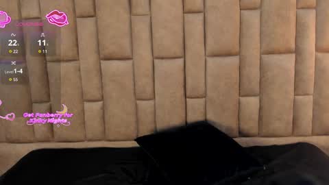 Snapshot of luluwonder_ chatting on 03/31/26, 08:42 Lulu online show from 03/31/26, 08:42