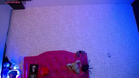 Snapshot of luly_blue chatting on 11/04/25, 04:55 Luly online show from 11/04/25, 04:55