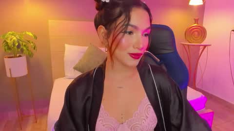 Snapshot of luma_sky chatting on 09/28/25, 03:12 L U M A online show from 09/28/25, 03:12