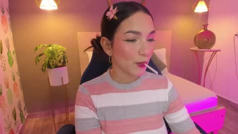 Snapshot of luma_sky chatting on 10/07/25, 03:14 L U M A online show from 10/07/25, 03:14