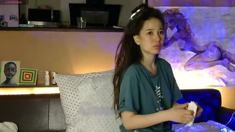Snapshot of lumiheart chatting on 04/05/26, 06:32 Anora online show from 04/05/26, 06:32