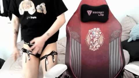 IM STRAIGHT  Only Fans lumiifundz online show from 04/08/26, 06:41