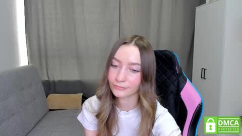 Snapshot of luminaya chatting on 03/05/26, 11:50 Naya online show from 03/05/26, 11:50