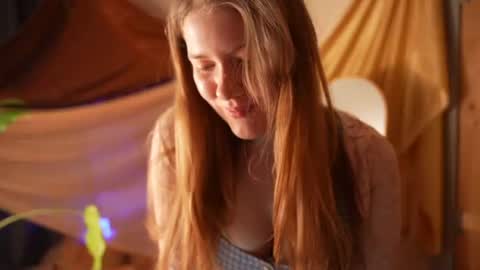 Hannah online show from 06/09/26, 02:17