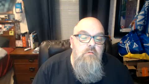 Snapshot of lump420 chatting on 08/02/26, 02:32 lump420 online show from 08/02/26, 02:32