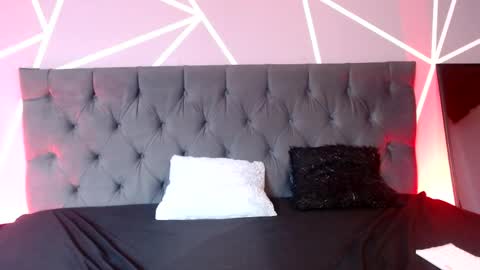 luna1126 online show from 04/05/26, 12:13