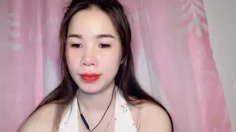 Snapshot of luna4739 chatting on 03/21/26, 12:04 Luna online show from 03/21/26, 12:04