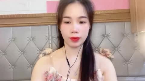 Snapshot of luna4739 chatting on 03/29/26, 08:14 Luna online show from 03/29/26, 08:14