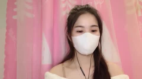 Snapshot of luna4739 chatting on 04/06/26, 06:42 Luna online show from 04/06/26, 06:42