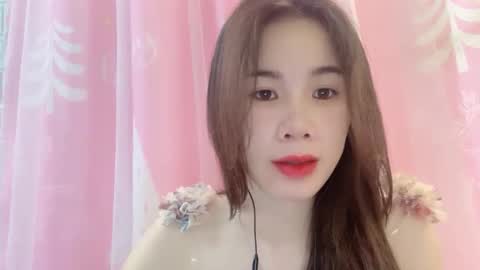 Snapshot of luna4739 chatting on 04/10/26, 12:32 Luna online show from 04/10/26, 12:32