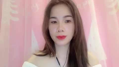 Snapshot of luna4739 chatting on 04/11/26, 09:30 Luna online show from 04/11/26, 09:30