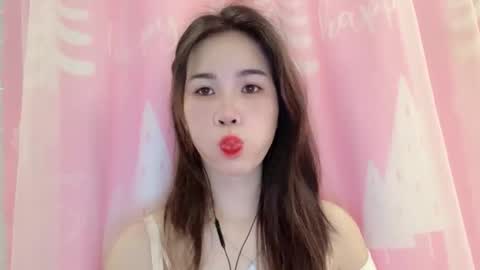 Snapshot of luna4739 chatting on 04/13/26, 06:57 Luna online show from 04/13/26, 06:57