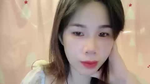 Snapshot of luna4739 chatting on 05/24/26, 04:34 Luna online show from 05/24/26, 04:34