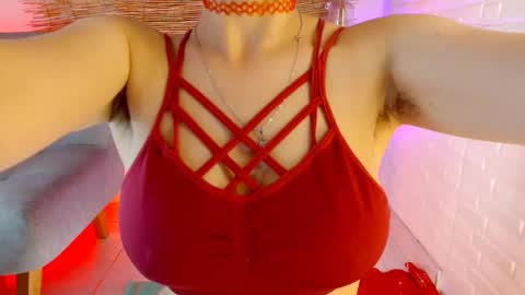 Luna online show from 11/19/25, 05:07