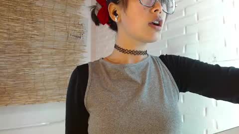 Snapshot of luna_7_777 chatting on 04/23/26, 05:08 Luna online show from 04/23/26, 05:08