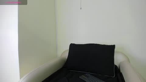 Luna online show from 07/17/26, 11:17