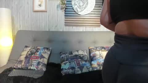 Luna online show from 05/07/26, 12:43