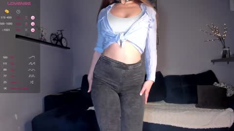 Snapshot of luna__l chatting on 01/21/25, 07:50 Alice online show from 01/21/25, 07:50