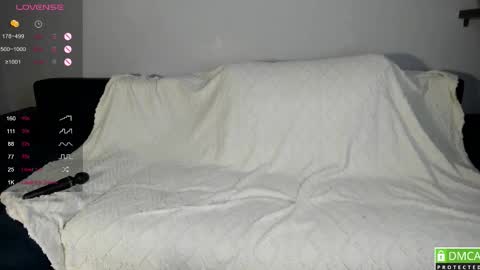 Snapshot of luna__l chatting on 11/27/25, 08:11 Alice online show from 11/27/25, 08:11