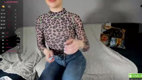 Snapshot of luna__l chatting on 03/18/26, 02:26 Alice online show from 03/18/26, 02:26