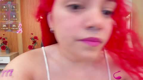 Snapshot of luna__vegga chatting on 05/29/26, 04:27 Luna online show from 05/29/26, 04:27