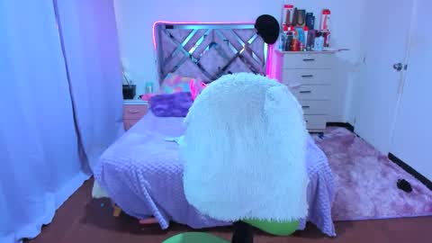 luna_analya online show from 11/04/25, 04:50