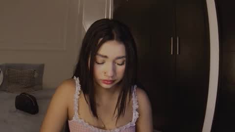 luna and banji online show from 12/20/25, 05:25