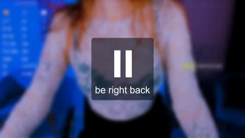 luna_berryy online show from 01/04/25, 11:17