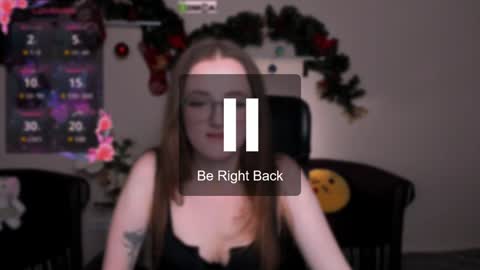 luna_berryy online show from 01/13/25, 10:45