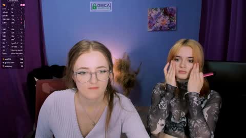 luna_berryy online show from 01/21/25, 11:34