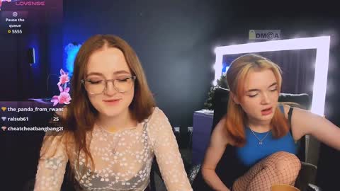 luna_berryy online show from 01/24/25, 11:56