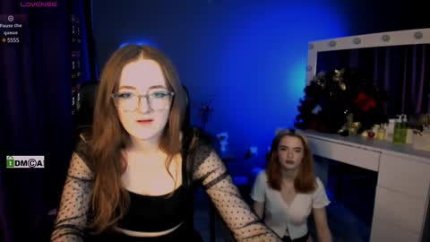 luna_berryy online show from 02/08/25, 02:04