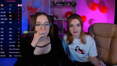 luna_berryy online show from 02/14/25, 08:59