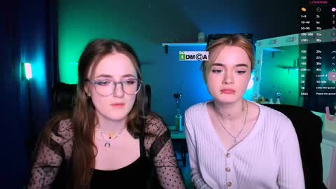 luna_berryy online show from 03/03/25, 11:24