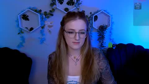 Snapshot of luna_berryy chatting on 06/11/26, 07:12 luna_berryy online show from 06/11/26, 07:12