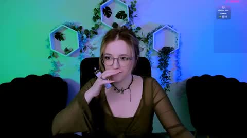 Snapshot of luna_berryy chatting on 06/14/26, 06:54 luna_berryy online show from 06/14/26, 06:54
