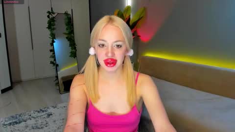 luna_beverly online show from 03/21/26, 09:29