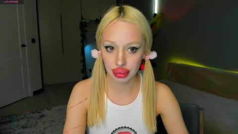 luna_beverly online show from 04/10/26, 08:35