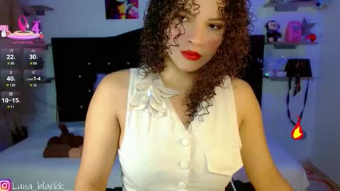 Luna online show from 10/12/25, 09:03