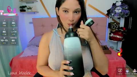 Luna online show from 03/16/26, 10:47