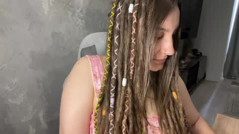 Snapshot of luna_blissx chatting on 04/25/26, 07:44 Sasha online show from 04/25/26, 07:44