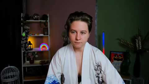 luna online show from 10/19/25, 05:52