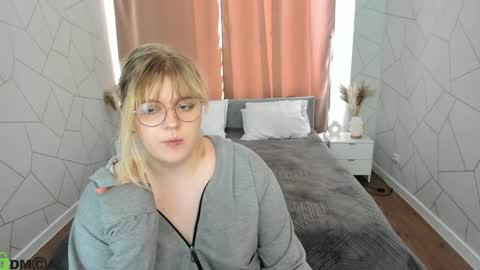 luna online show from 03/21/26, 08:19