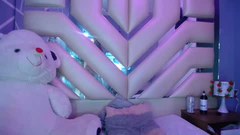LUNA  online show from 12/12/24, 10:24