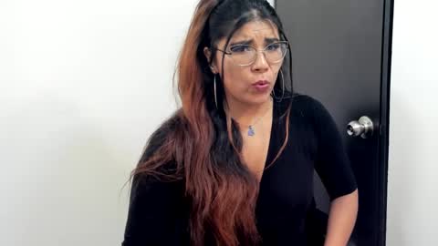 luna  online show from 02/04/25, 03:04