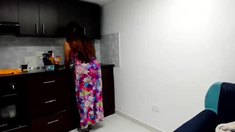 luna  online show from 02/15/25, 08:44